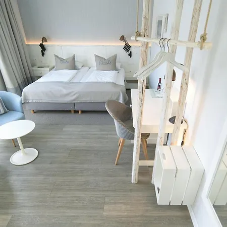 ホテル Am Medemufer 5*