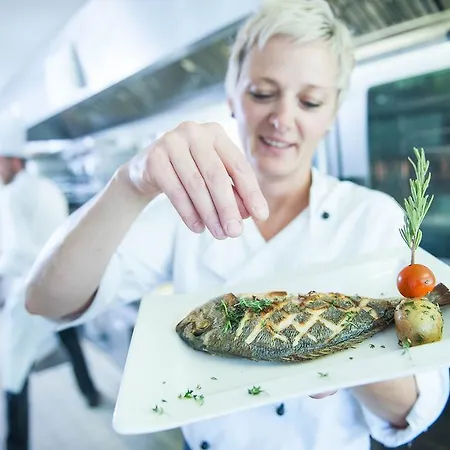 ホテル Am Medemufer オッテルンドルフ