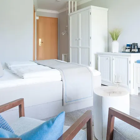 ホテル Am Medemufer