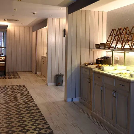 ホテル Am Medemufer オッテルンドルフ