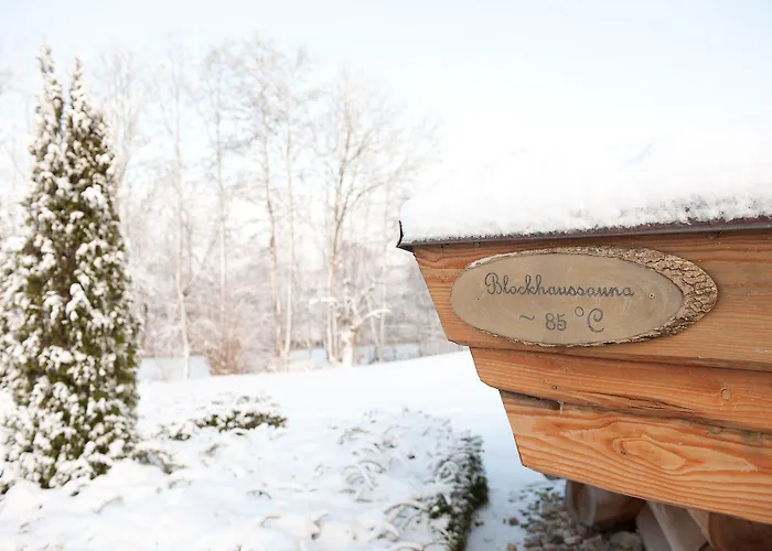 Hotel Am Medemufer 5*